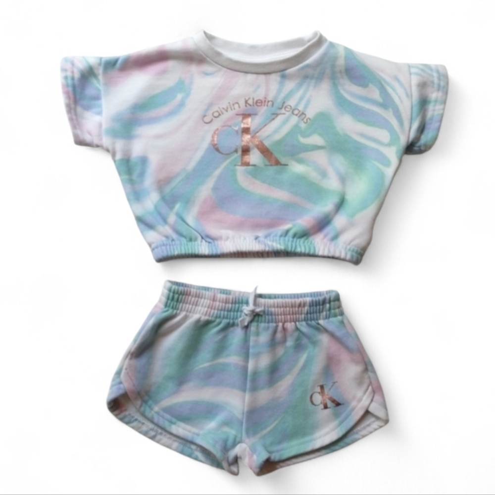 Calvin Klein Girls Matching Easter Spring Pastel Top/Shorts Set Size 2T